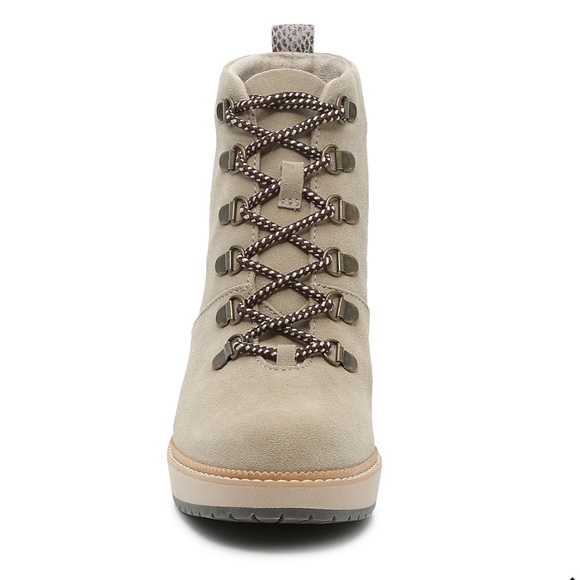 Toms Melrose Wedge Bootie. Taupe/Stone. Size 6. - Picture 9 of 13